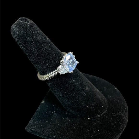 Tacori for Diamonique ring size 6 price is firm ring is rare - Picture 5 of 6